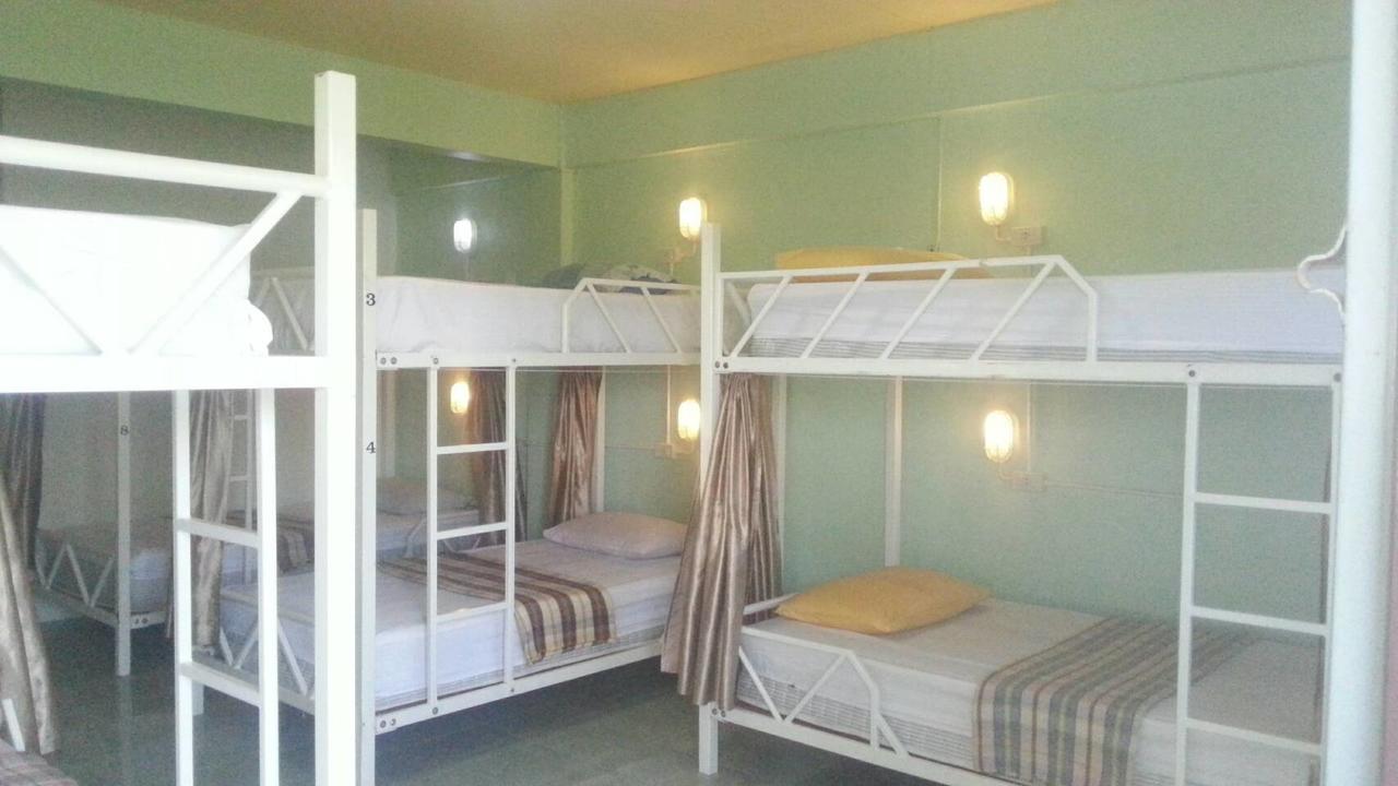 Cube Hostel Krabi town Buitenkant foto