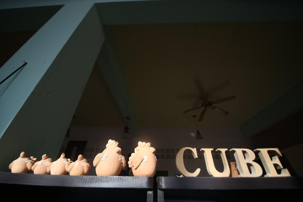 Cube Hostel Krabi town Buitenkant foto