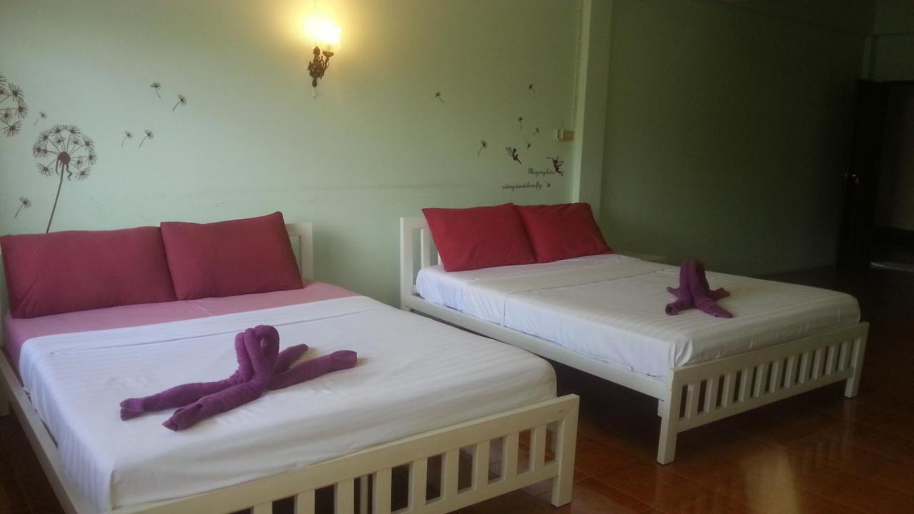 Cube Hostel Krabi town Buitenkant foto
