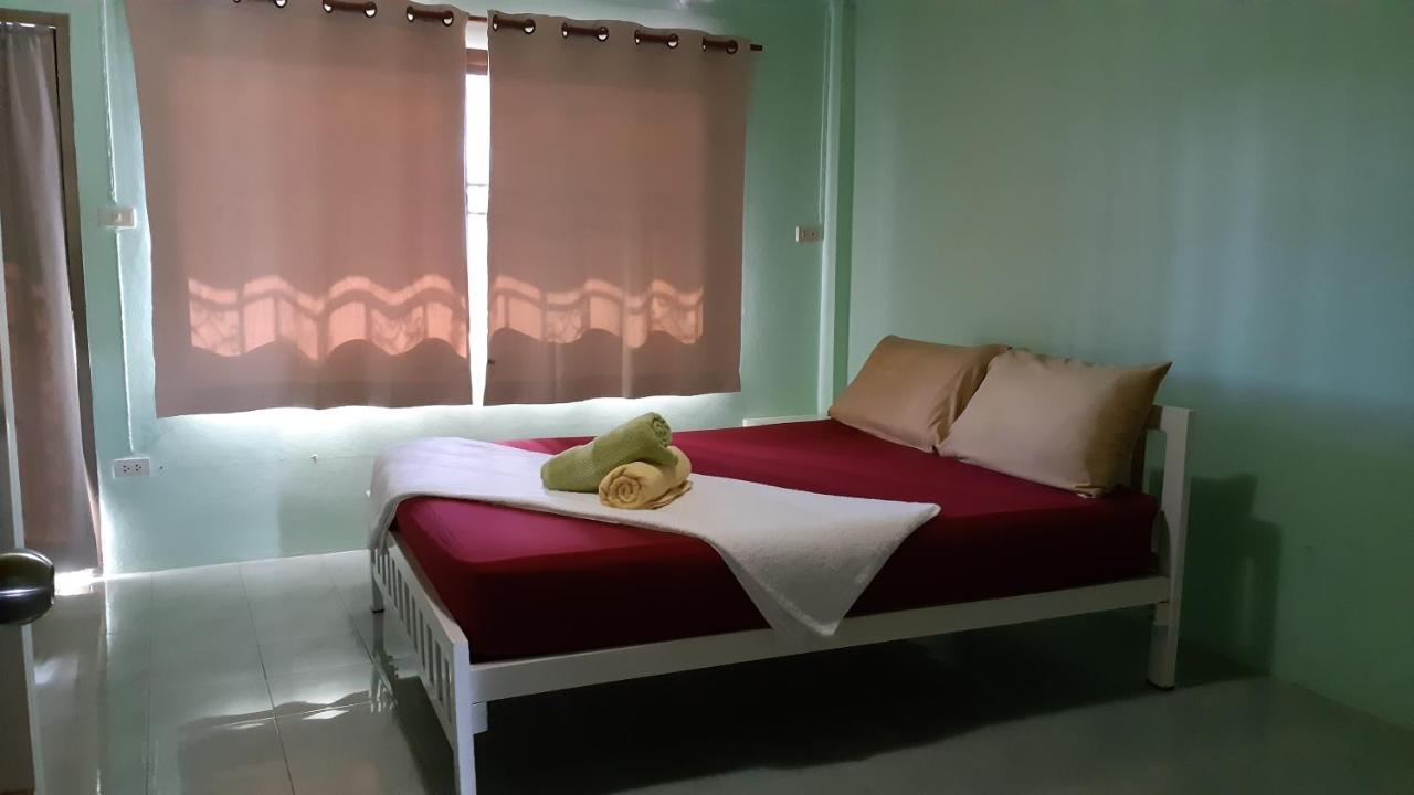 Cube Hostel Krabi town Buitenkant foto