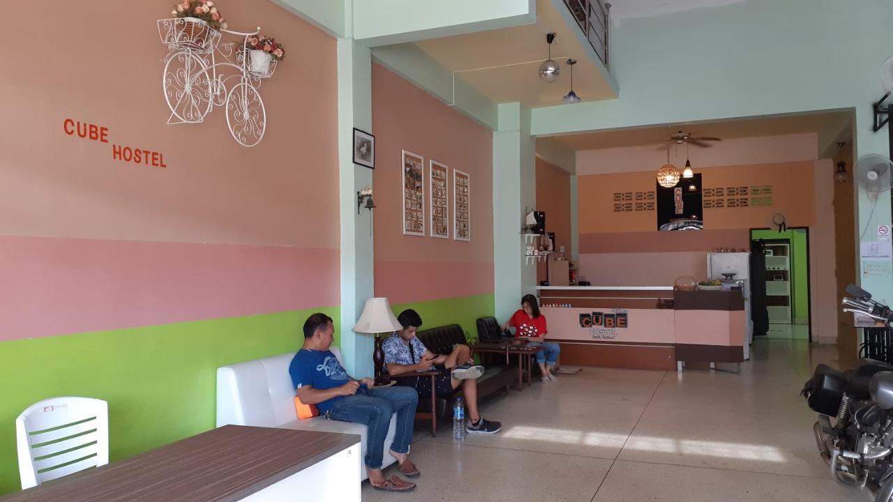 Cube Hostel Krabi town Buitenkant foto