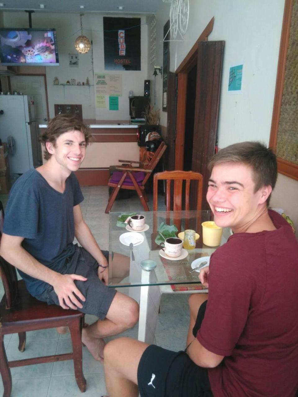 Cube Hostel Krabi town Buitenkant foto