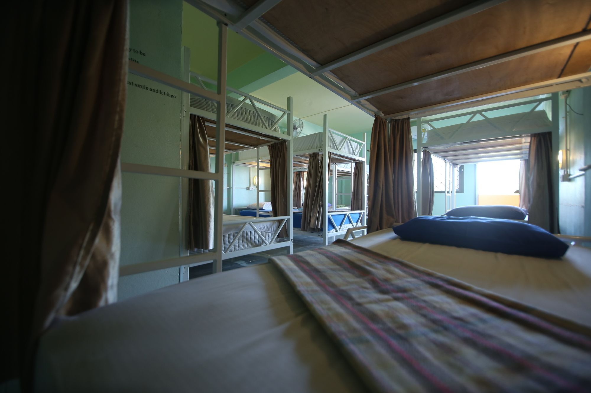 Cube Hostel Krabi town Buitenkant foto